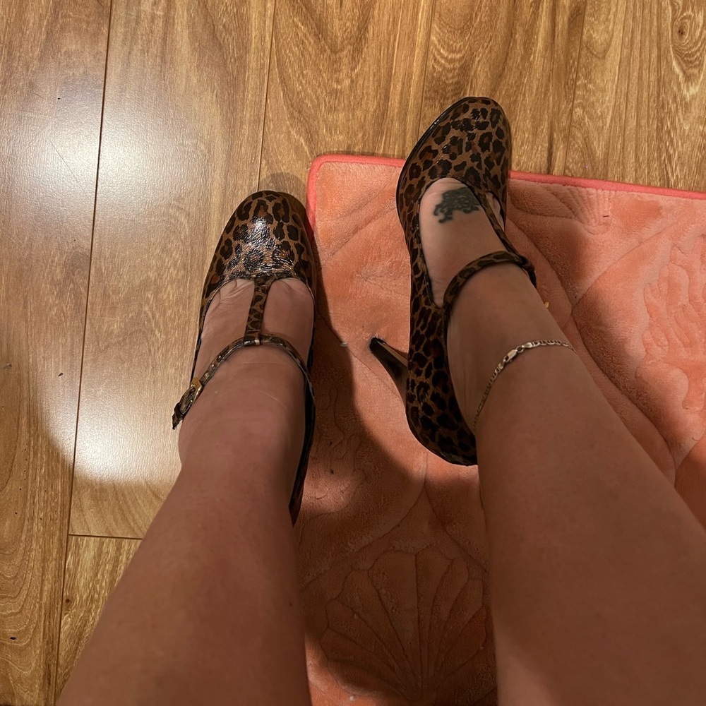 Franco Sarto Leopard Print Heels Size 9.5